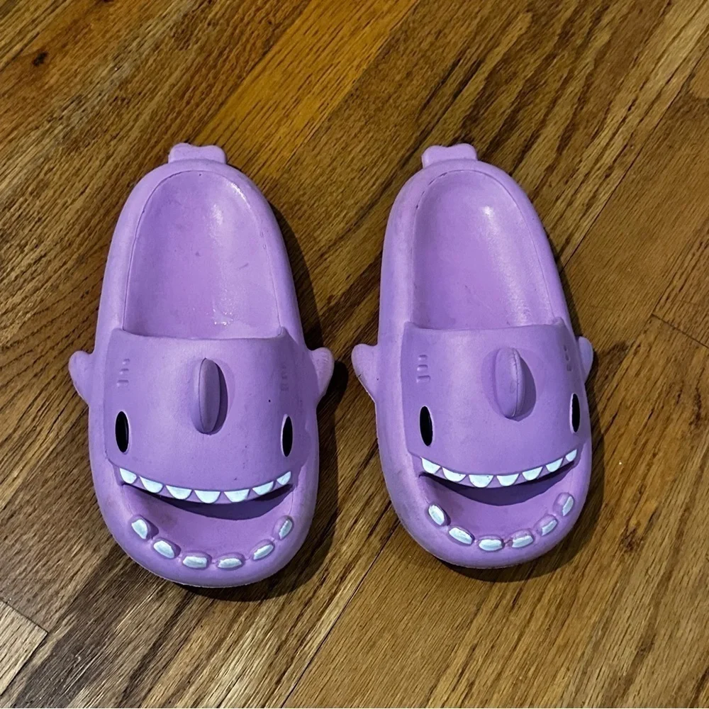 Purple Shark Slippers girls size 2-2.5